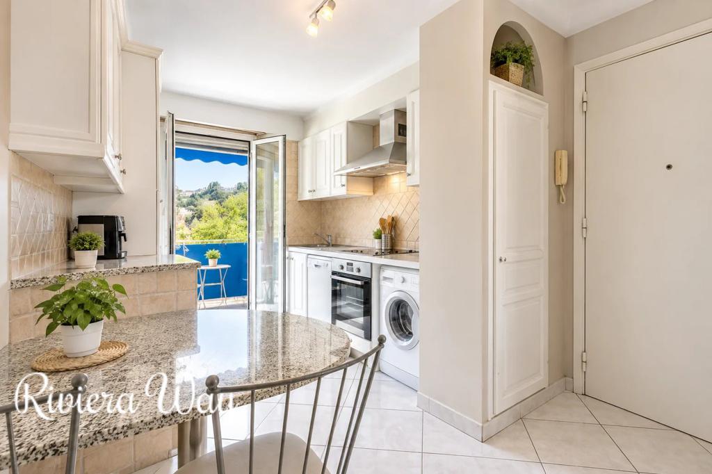 3 room apartment in Nice, photo #4, listing #107206428