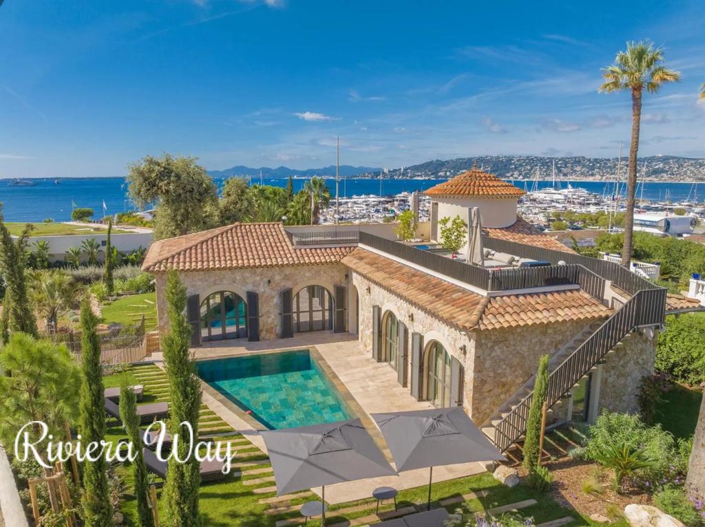 10 room villa in Cap d'Antibes, photo #1, listing #105685944