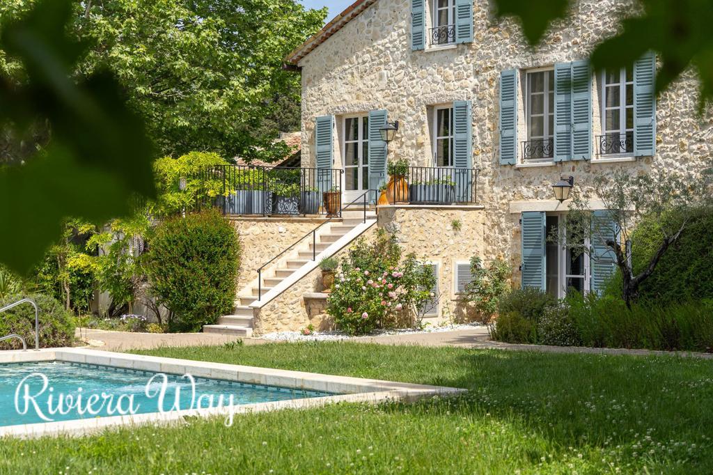 16 room villa in Fayence, photo #4, listing #106225518