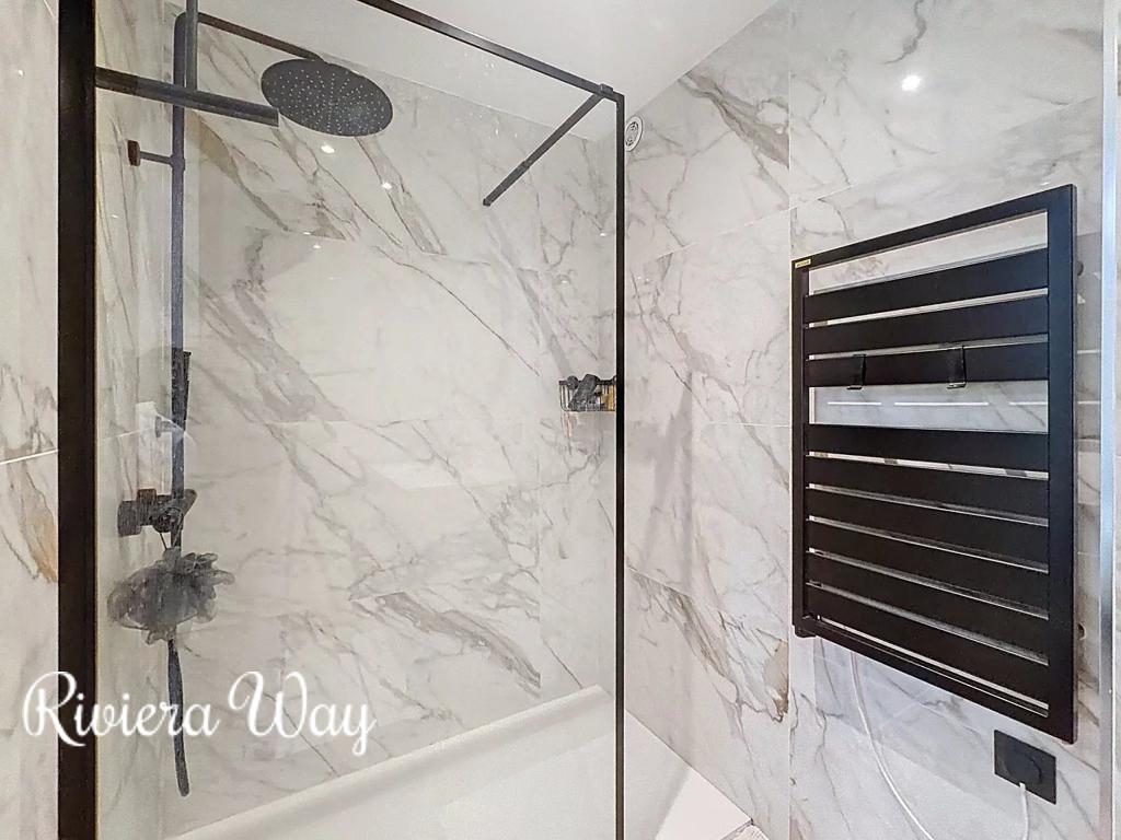 2 room apartment in Cannes, photo #10, listing #107013102