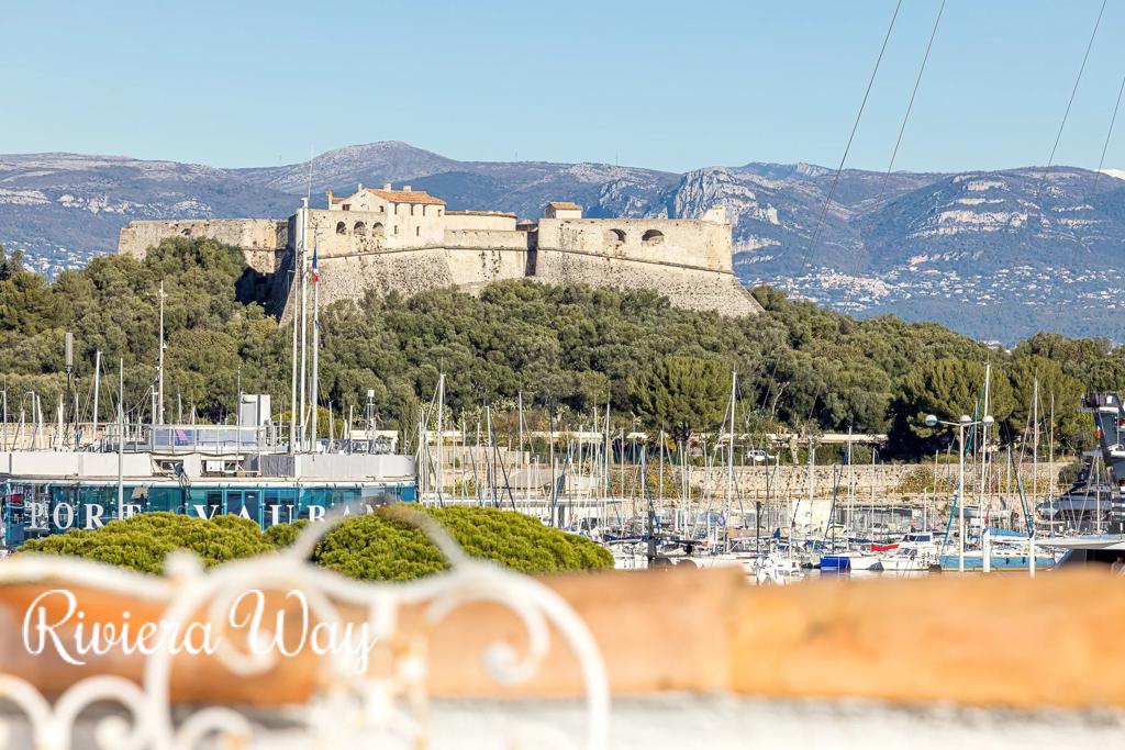 3 room apartment in Antibes, photo #3, listing #104966022