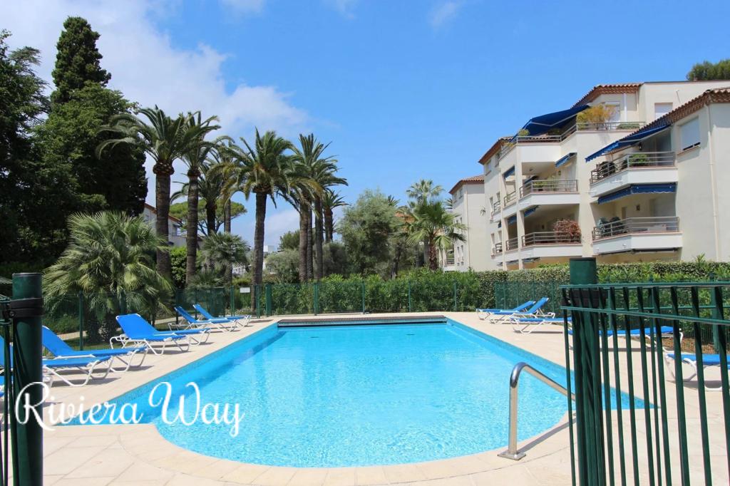 2 room apartment in Cap d'Antibes, photo #9, listing #104836704