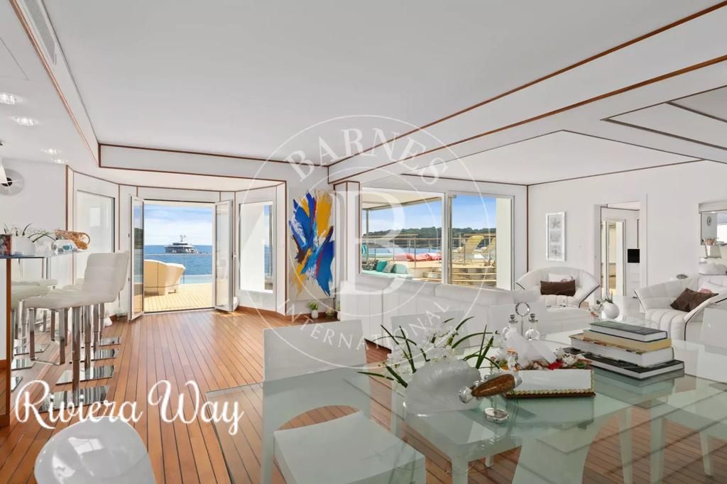 6 room villa in Cap d'Antibes, photo #4, listing #94123386