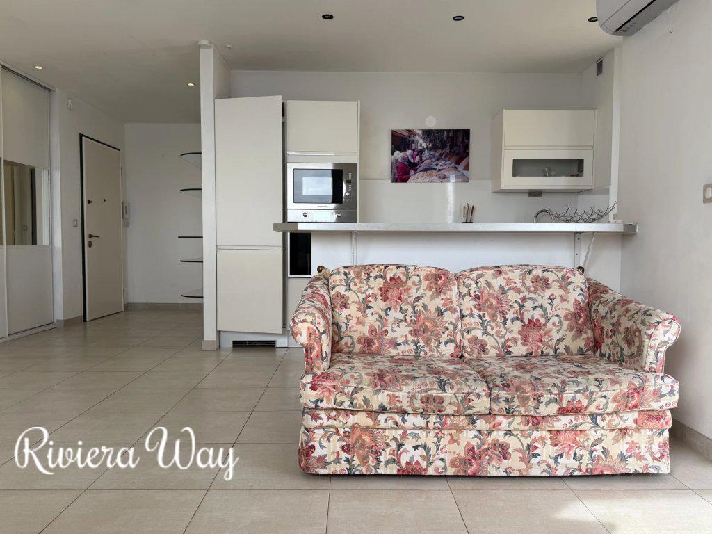 3 room apartment in Nice, 72 m², photo #6, listing #105075558