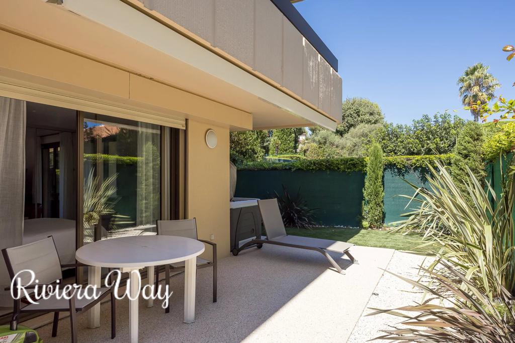 4 room apartment in Antibes, photo #7, listing #104082510