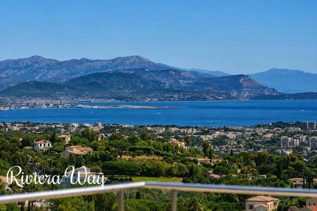 8 room villa in Vallauris, photo #8, listing #106608936