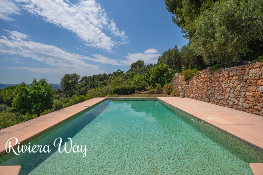 6 room villa in Grasse, photo #10, listing #106454922