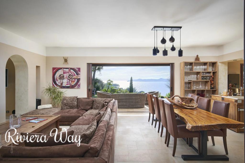 7 room villa in Le Lavandou, photo #7, listing #93447690