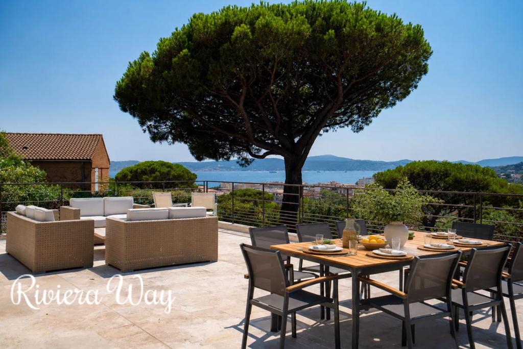 6 room villa in Sainte-Maxime, photo #1, listing #107064762