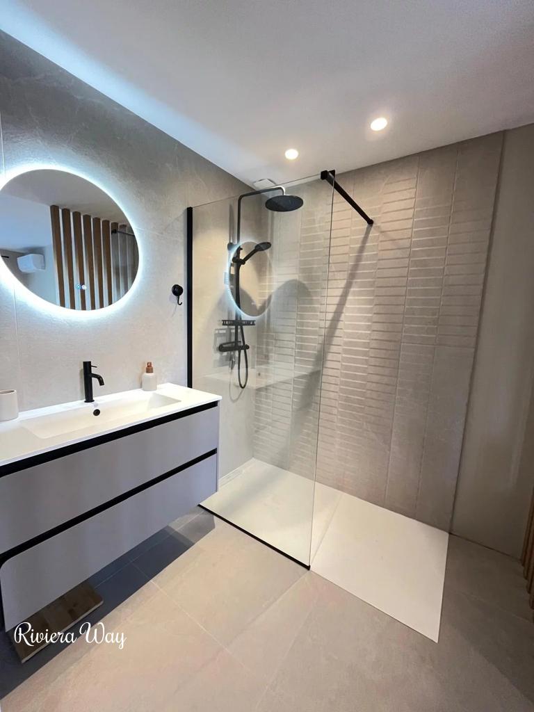 2 room apartment in Le Cannet, photo #3, listing #104216406