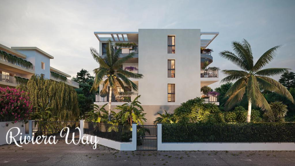 Apartment in Antibes, photo #2, listing #103534578