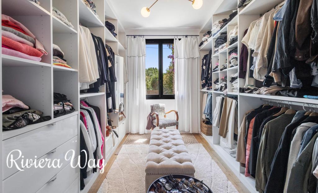 5 room villa in Mougins, photo #7, listing #106436946