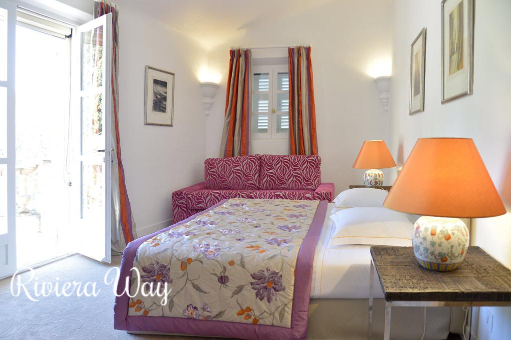 7 room villa in Antibes, photo #7, listing #78854958