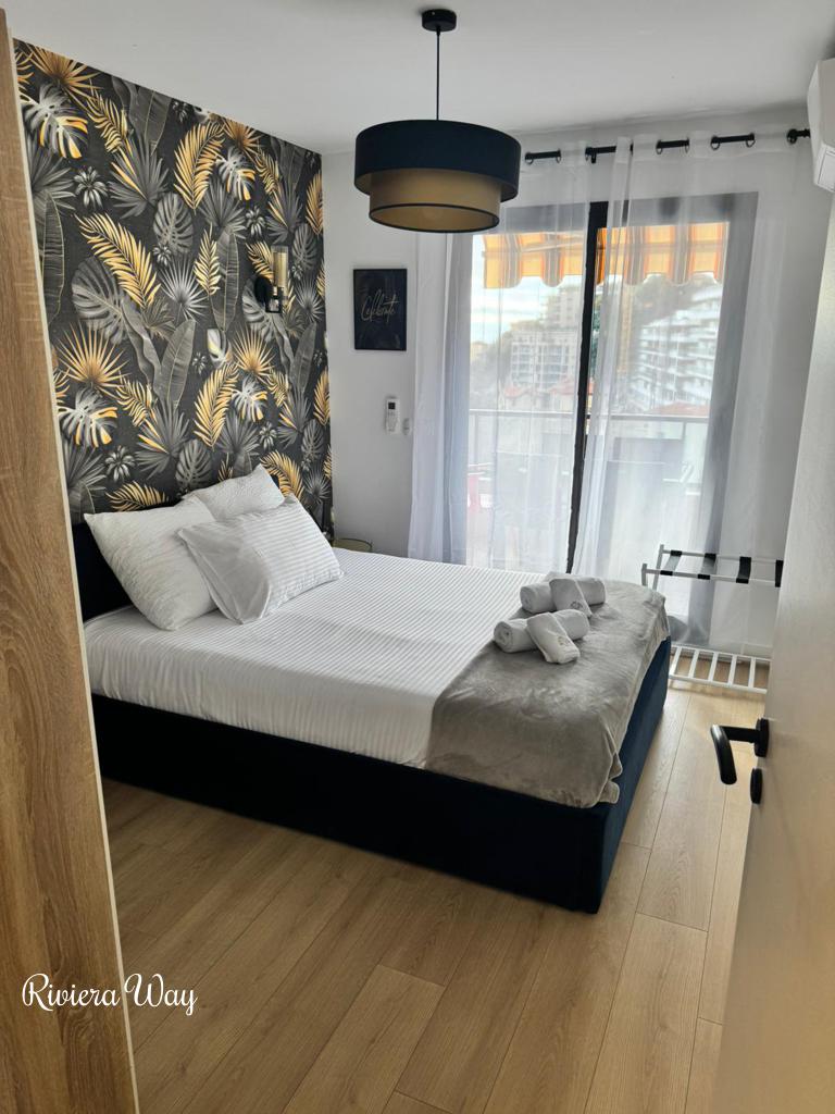 Apartment in Beausoleil, 60 m², photo #3, listing #105127008