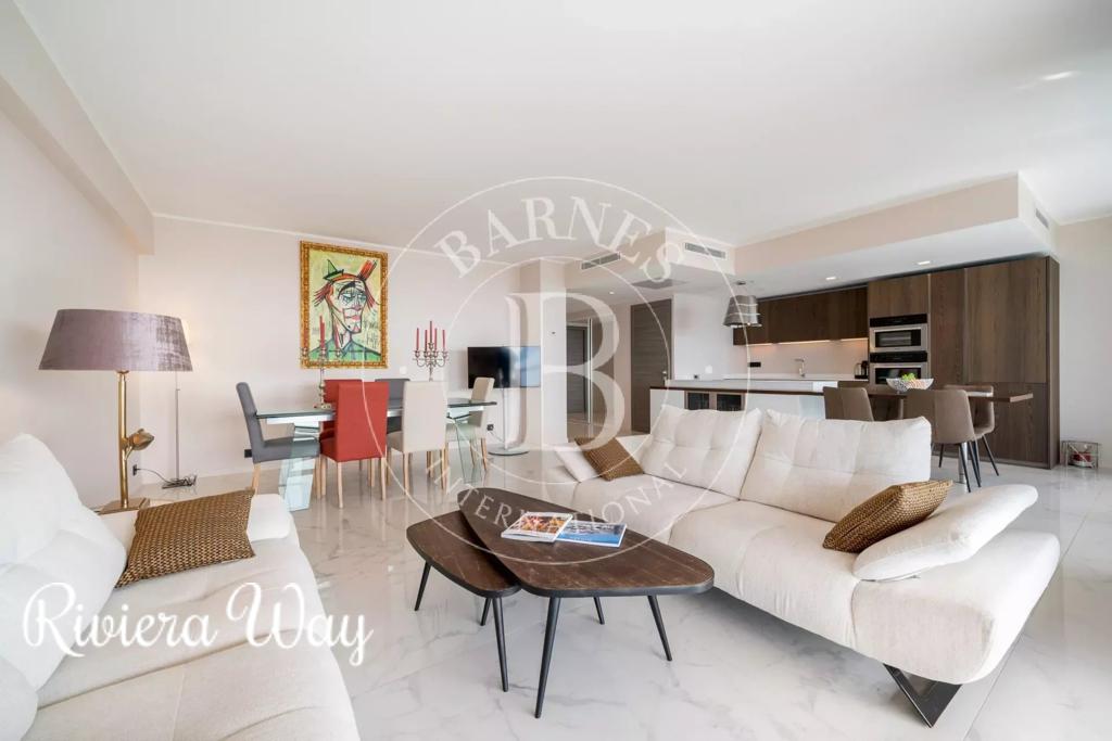 3 room apartment in Cannes, photo #1, listing #99648402