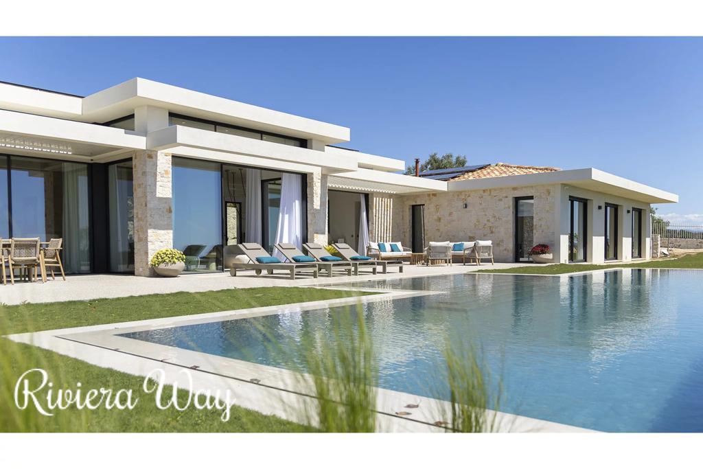 9 room villa in Roquefort-les-Pins, photo #5, listing #102918312
