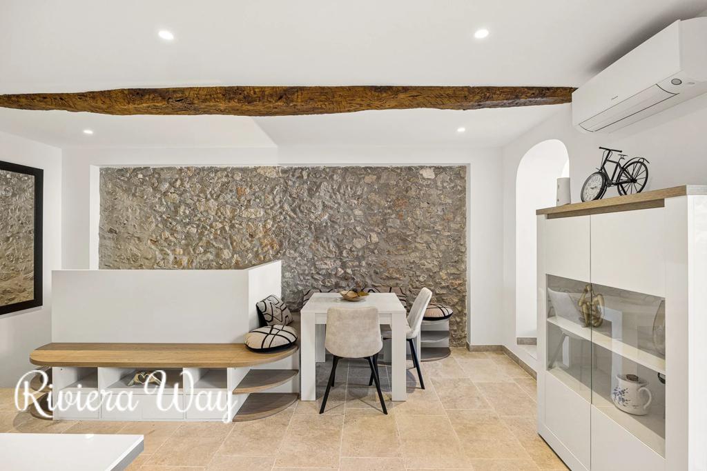 4 room apartment in Antibes, photo #3, listing #106990464