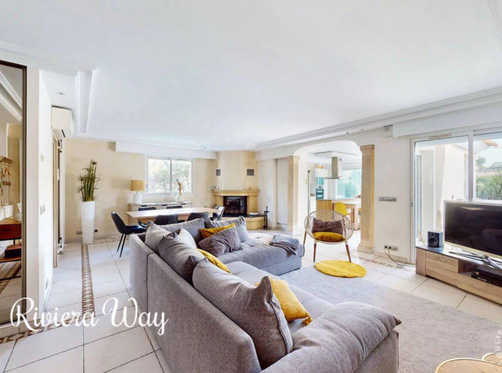 6 room villa in Antibes, 240 m², photo #7, listing #103204500