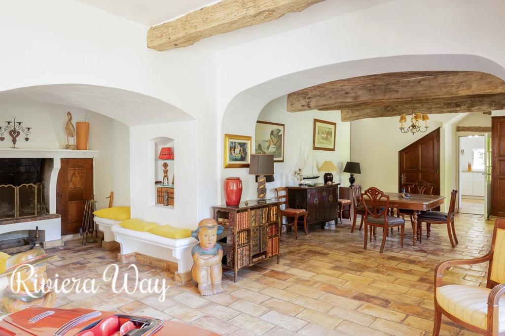 7 room villa in Le Bar-sur-Loup, photo #4, listing #99638028