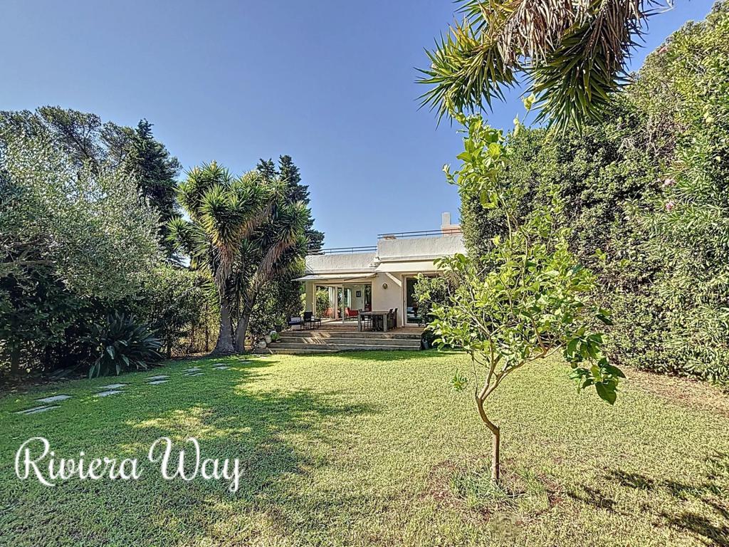 4 room villa in Cap d'Antibes, photo #5, listing #103875996