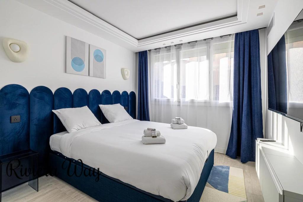 3 room apartment in Cannes, photo #1, listing #103076820