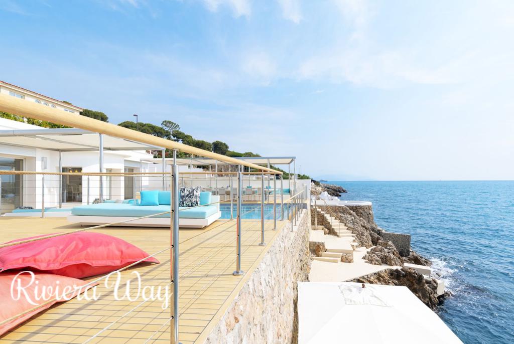 6 room villa in Cap d'Antibes, photo #10, listing #78858486