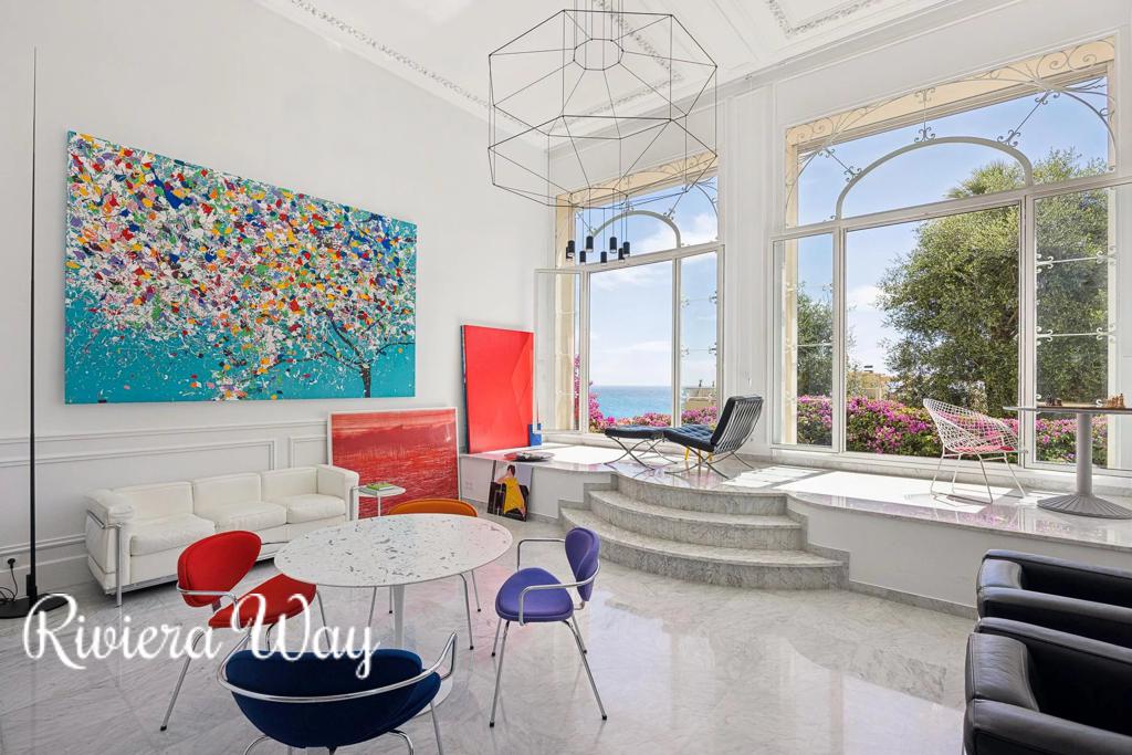 5 room apartment in Menton, photo #8, listing #106298304