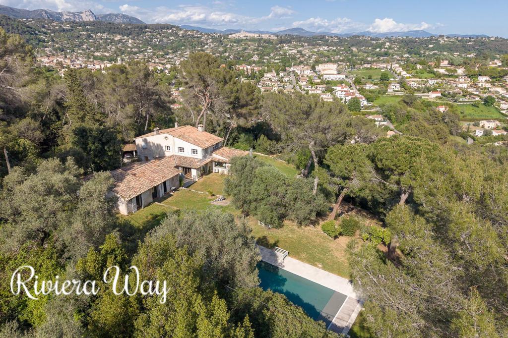 10 room villa in La Colle-sur-Loup, photo #1, listing #106130346