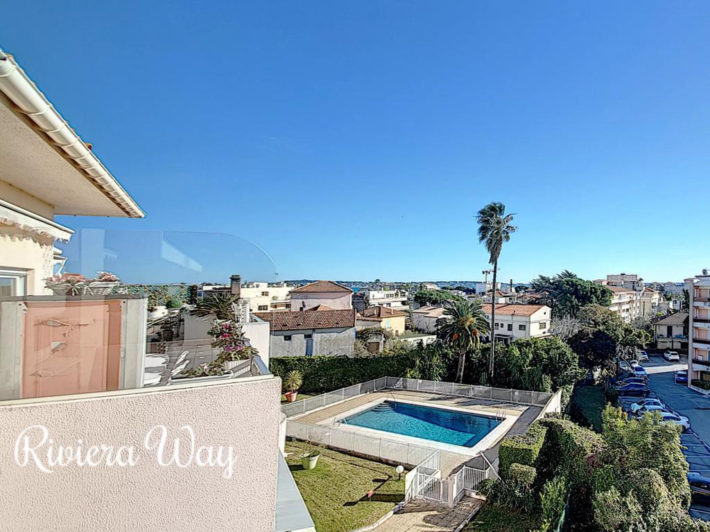 3 room apartment in Golf Juan, photo #8, listing #83425692