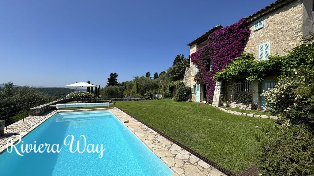 10 room villa in Le Tignet, photo #2, listing #99360156
