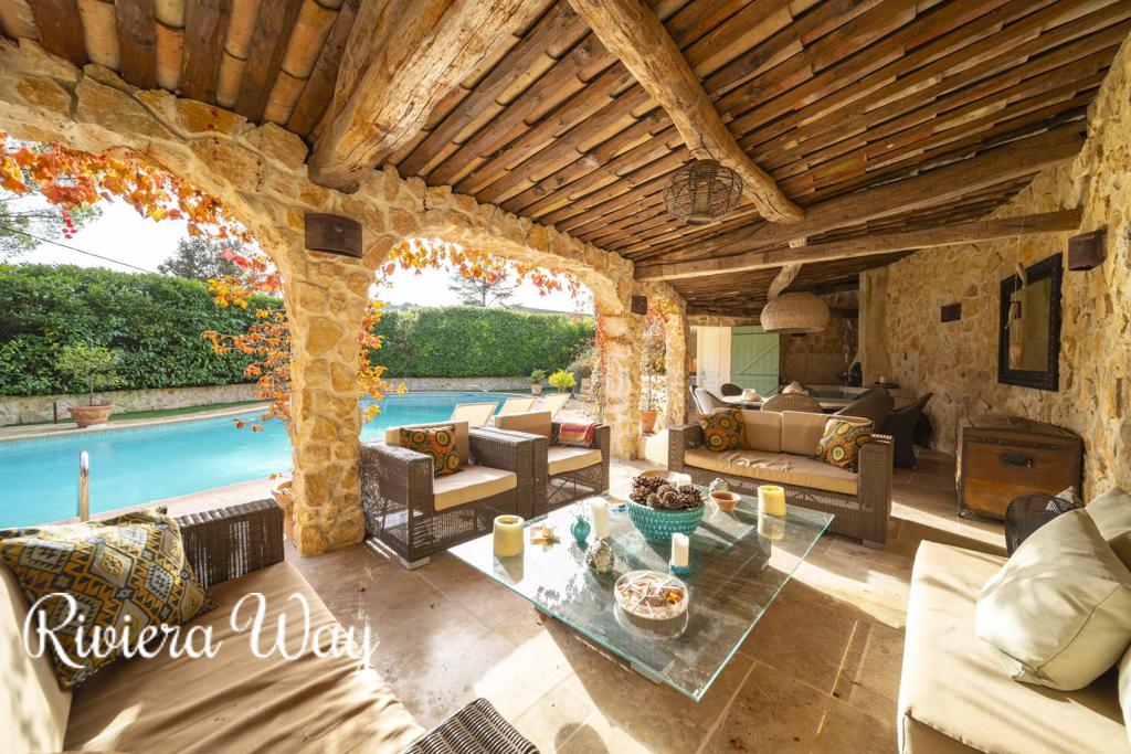 8 room villa in Mougins, photo #2, listing #100683828