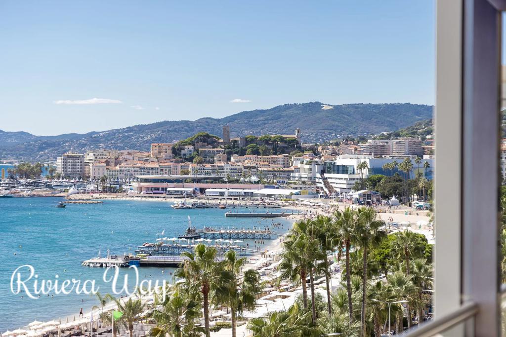 5 room apartment in Boulevard de la Croisette, photo #10, listing #104334510