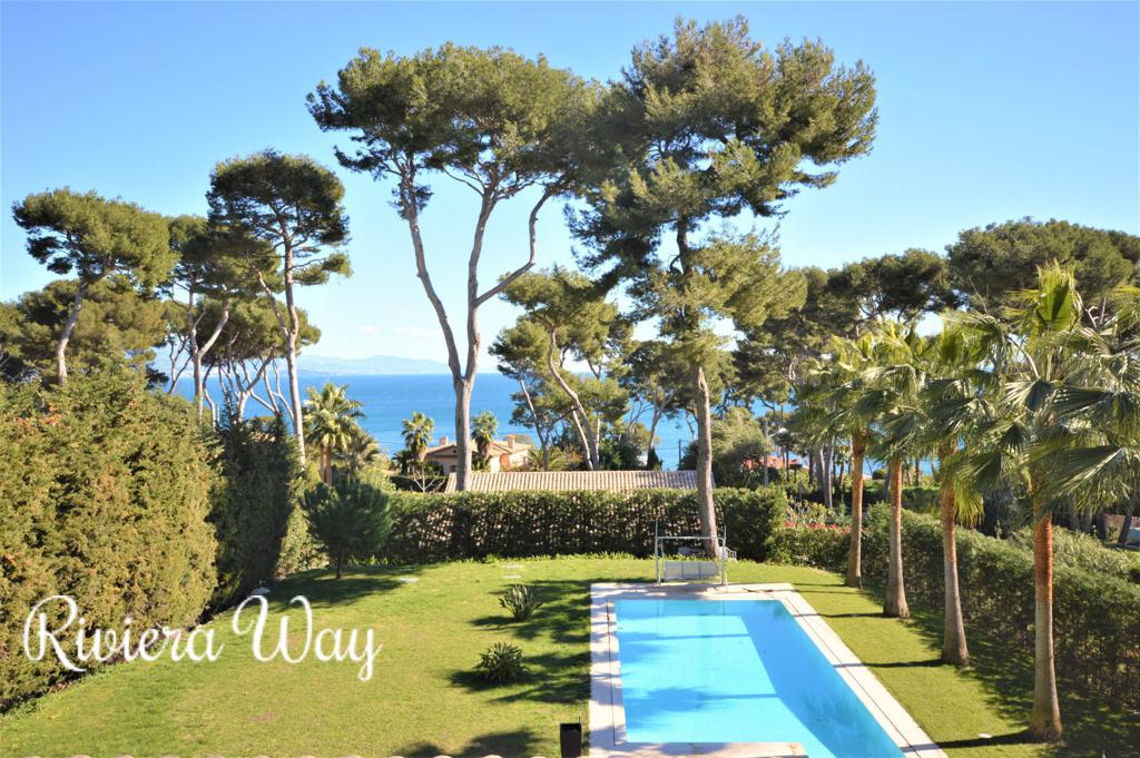 5 room villa in Cap d'Antibes, photo #3, listing #83875218