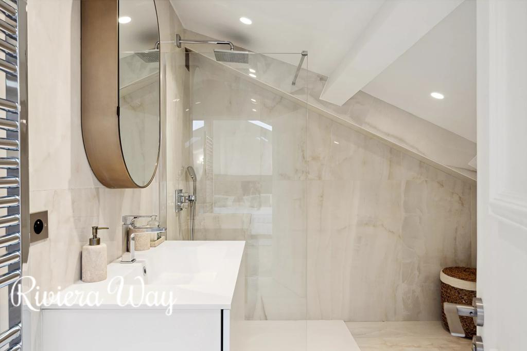 5 room apartment in Cannes, photo #7, listing #95351844