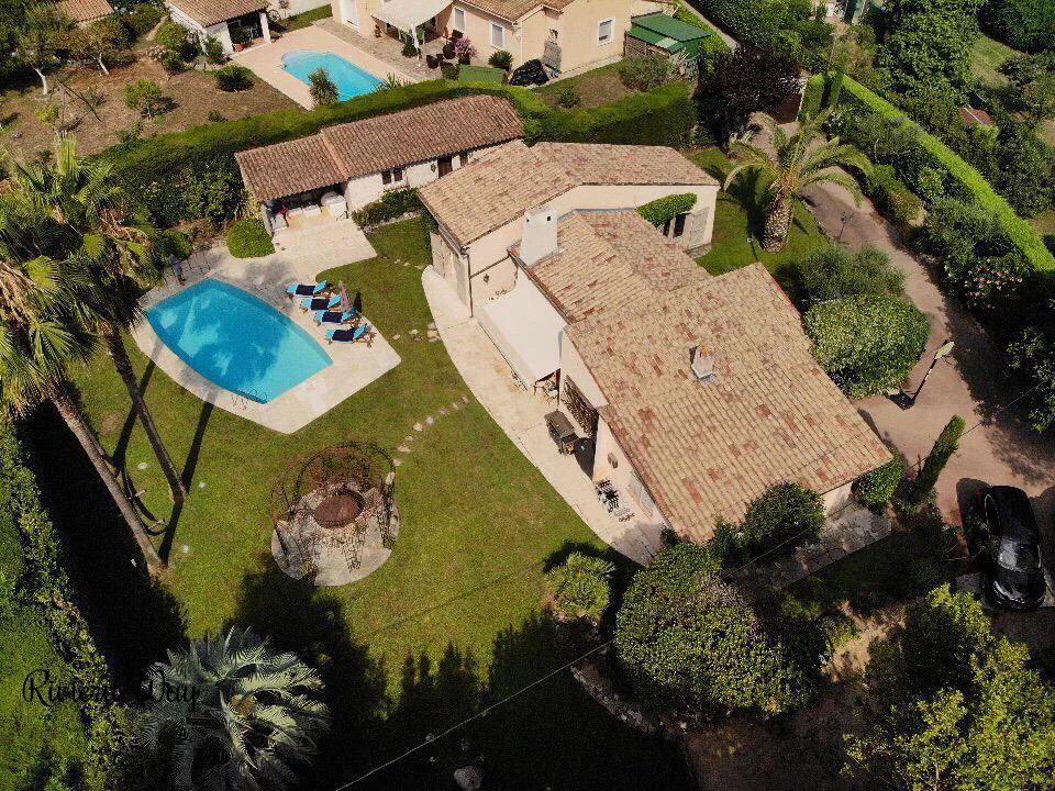 6 room villa in Mougins, photo #3, listing #101957478