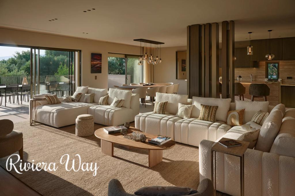 9 room villa in Mougins, photo #2, listing #103278882