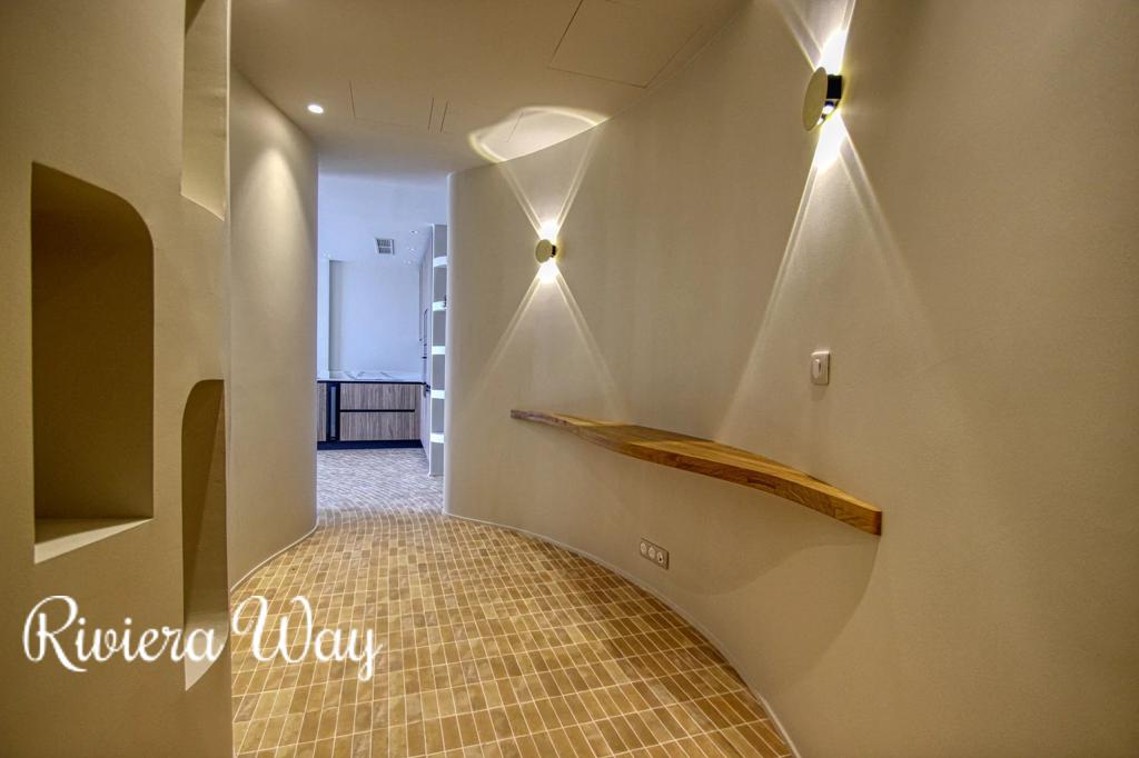 3 room apartment in Le Port, photo #3, listing #103891662