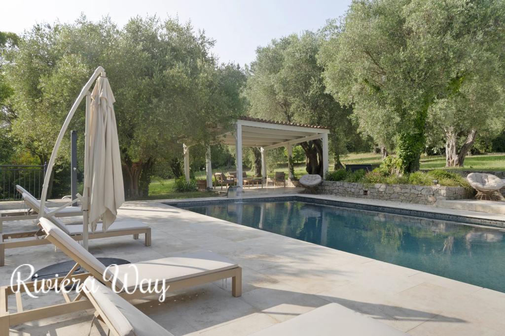 8 room villa in Mougins, photo #5, listing #102676350