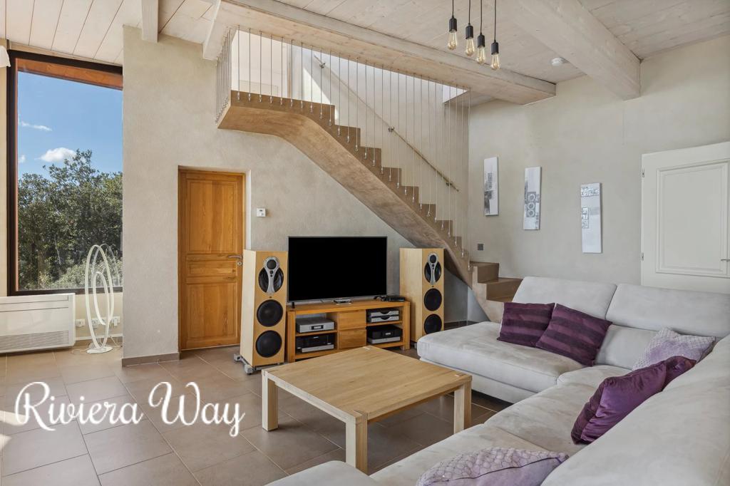 7 room villa in Fayence, photo #9, listing #99823416