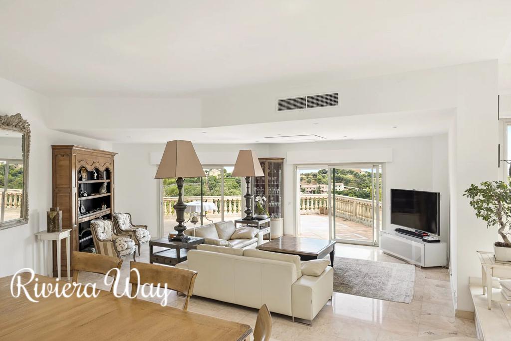 7 room villa in Cagnes-sur-Mer, photo #7, listing #103617066