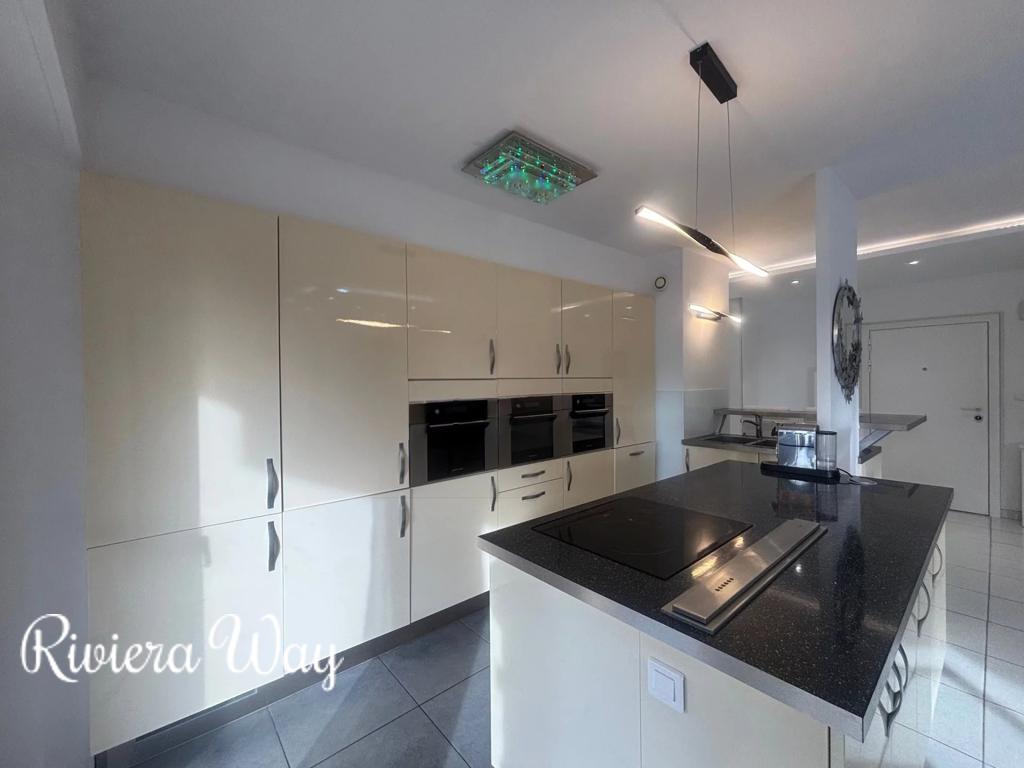 3 room apartment in Antibes, photo #8, listing #104679162