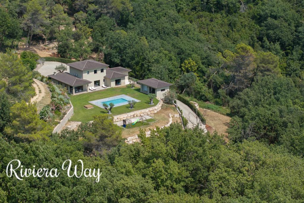 7 room villa in Montauroux, photo #8, listing #100353876