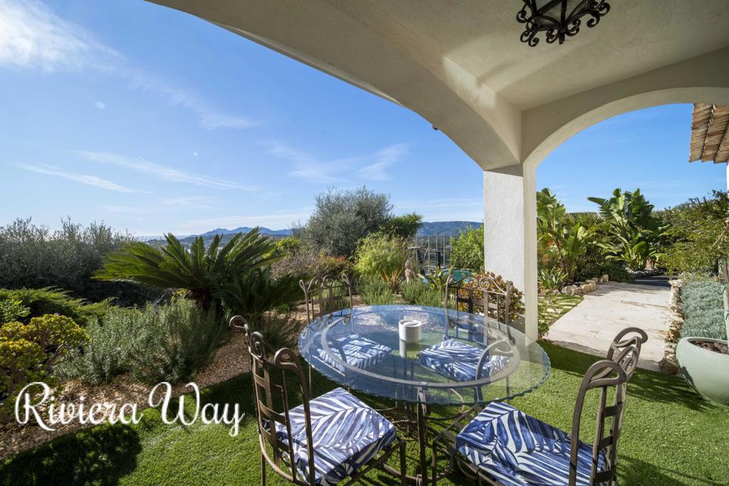 6 room villa in Mougins, photo #8, listing #101639202