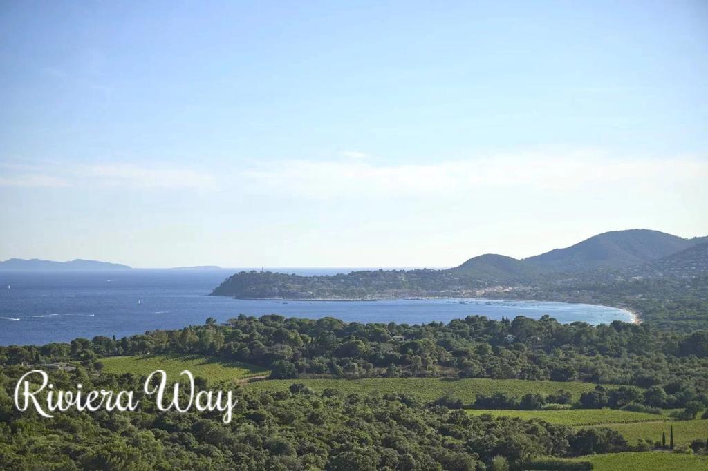 6 room villa in La Croix-Valmer, photo #4, listing #104236314