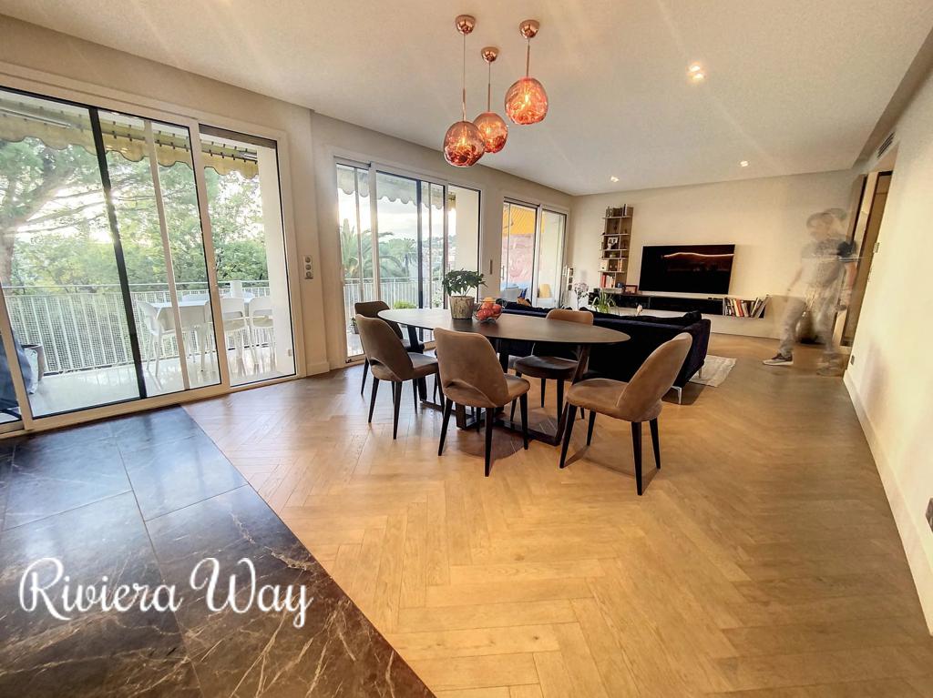 4 room apartment in Le Cannet, photo #3, listing #91392714