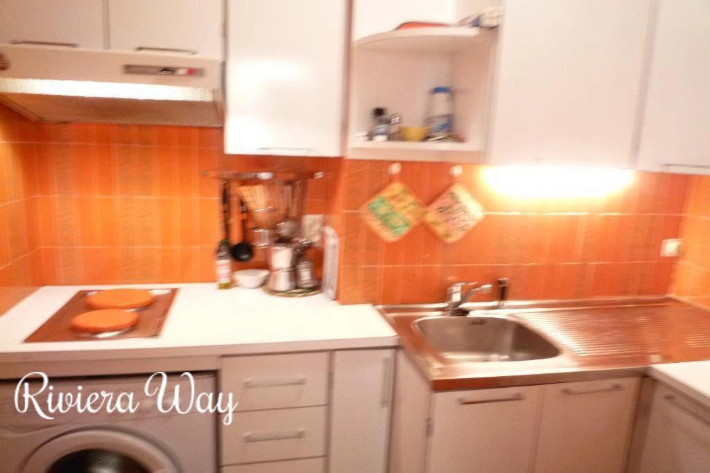 1 room apartment in Boulevard de la Croisette, photo #7, listing #105863562