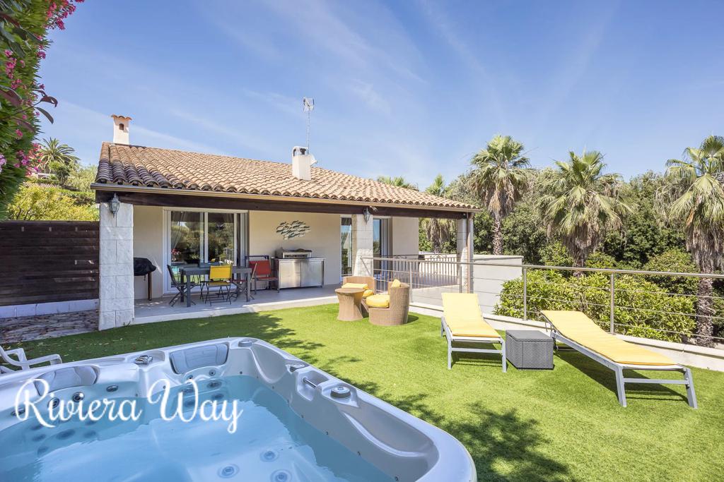 6 room villa in Cagnes-sur-Mer, photo #1, listing #106503894