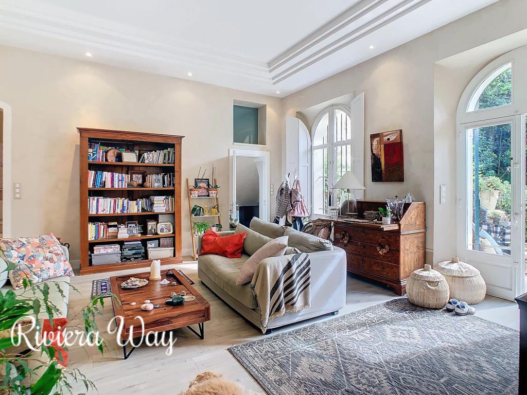 4 room apartment in Cannes, photo #7, listing #103766502