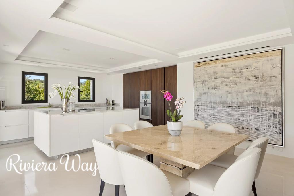 9 room villa in La Colle-sur-Loup, photo #10, listing #105846300