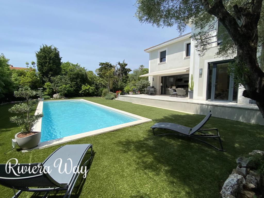 5 room villa in Cannes, photo #9, listing #99812958